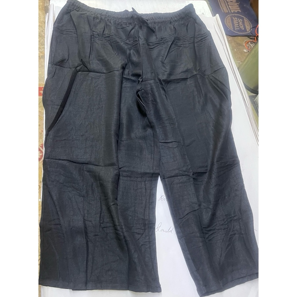 EdgeVibe Capri Pants for Women